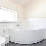 Private Sanctuary With Internal Sauna Feriehus