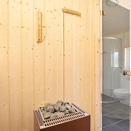 Private Sanctuary With Internal Sauna 펜션