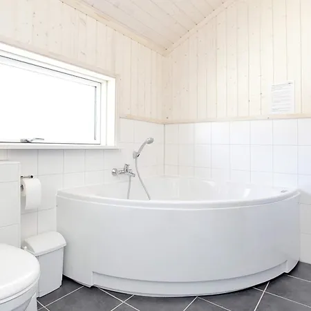 Private Sanctuary With Internal Sauna 펜션