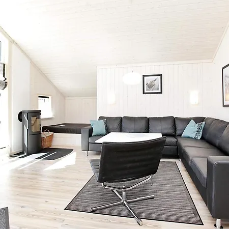 Private Sanctuary With Internal Sauna *