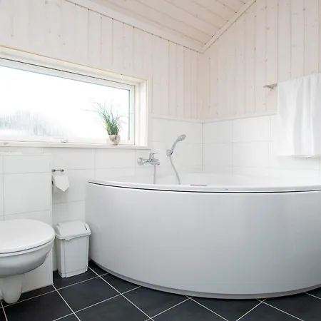 Vakantiehuis Private Sanctuary With Internal Sauna Großenbrode